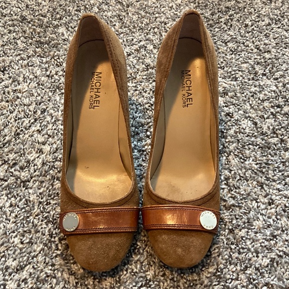 Michael Kors Shoes - Michael Kors Suede Pumps